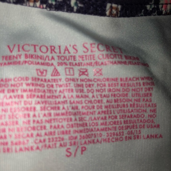 Victoria’s Secret Bikini - Picture 2 of 3